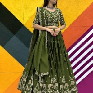 Women Embroidered designer Straight Kurti With Dupatta & Bottomwear