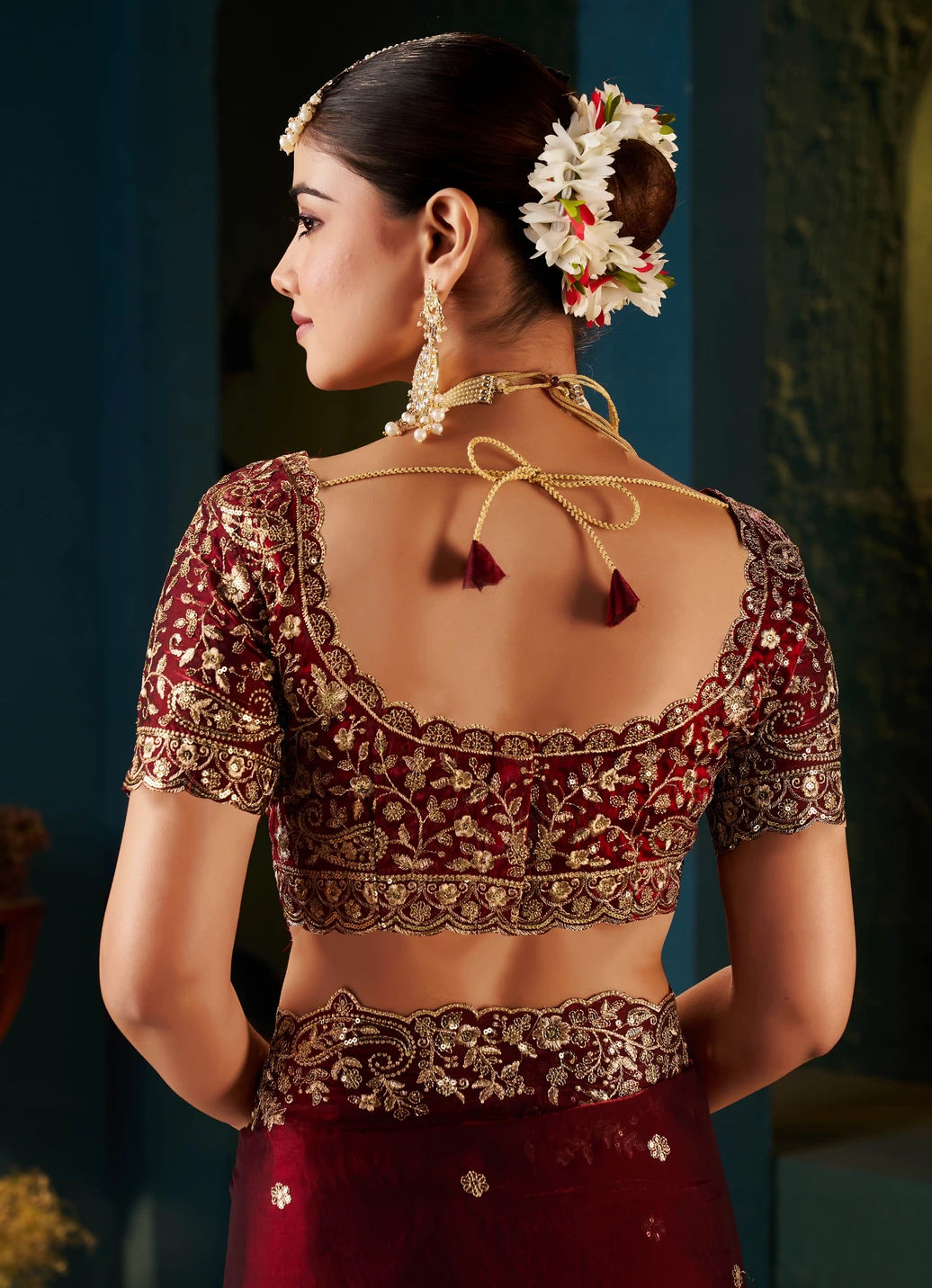 Laddu creation Embellished, Embroidered Bollywood Jimmy Jimmy, Silk Blend Saree (Maroon) - Image 4